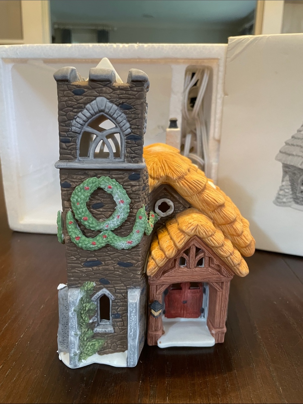 Department 56 Handpainted Dickens Village Ivy Glen Church
